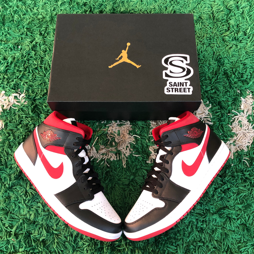Air Jordan 1 Mid 'Gym Red'