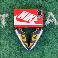 Load image into Gallery viewer, Nike Dunk Low &#39;Michigan&#39;
