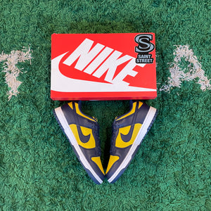 Nike Dunk Low 'Michigan'