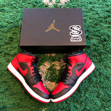 Load image into Gallery viewer, Air Jordan 1 Mid &#39;Bred&#39;
