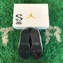 Load image into Gallery viewer, Air Jordan 1 Low &#39;Silver&#39;
