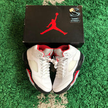 Load image into Gallery viewer, Air Jordan 5 &#39;Fire Red&#39;
