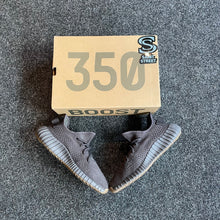 Load image into Gallery viewer, Adidas X Yeezy 350 V2 &#39;Cinder&#39;
