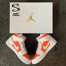 Load image into Gallery viewer, Air Jordan 1 Mid &#39;Citrus&#39; (W)
