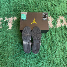 Load image into Gallery viewer, Air Jordan 1 Low &#39; Dark Beetroot Roma Green’
