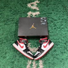 Load image into Gallery viewer, Jordan 1 Mid &#39;Gym Red&#39; (GS)
