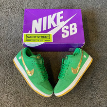 Load image into Gallery viewer, Nike SB Dunk Low &#39;St. Patricks Day&#39;
