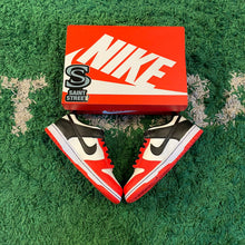 Load image into Gallery viewer, Nike Dunk Low EMB &#39;Chicago&#39; (GS)
