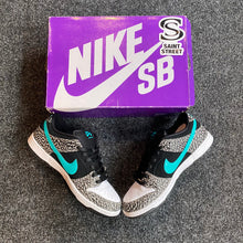 Load image into Gallery viewer, Nike SB Dunk Low &#39;Atmos&#39;

