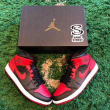 Load image into Gallery viewer, Air Jordan 1 Mid &#39;Bred&#39;
