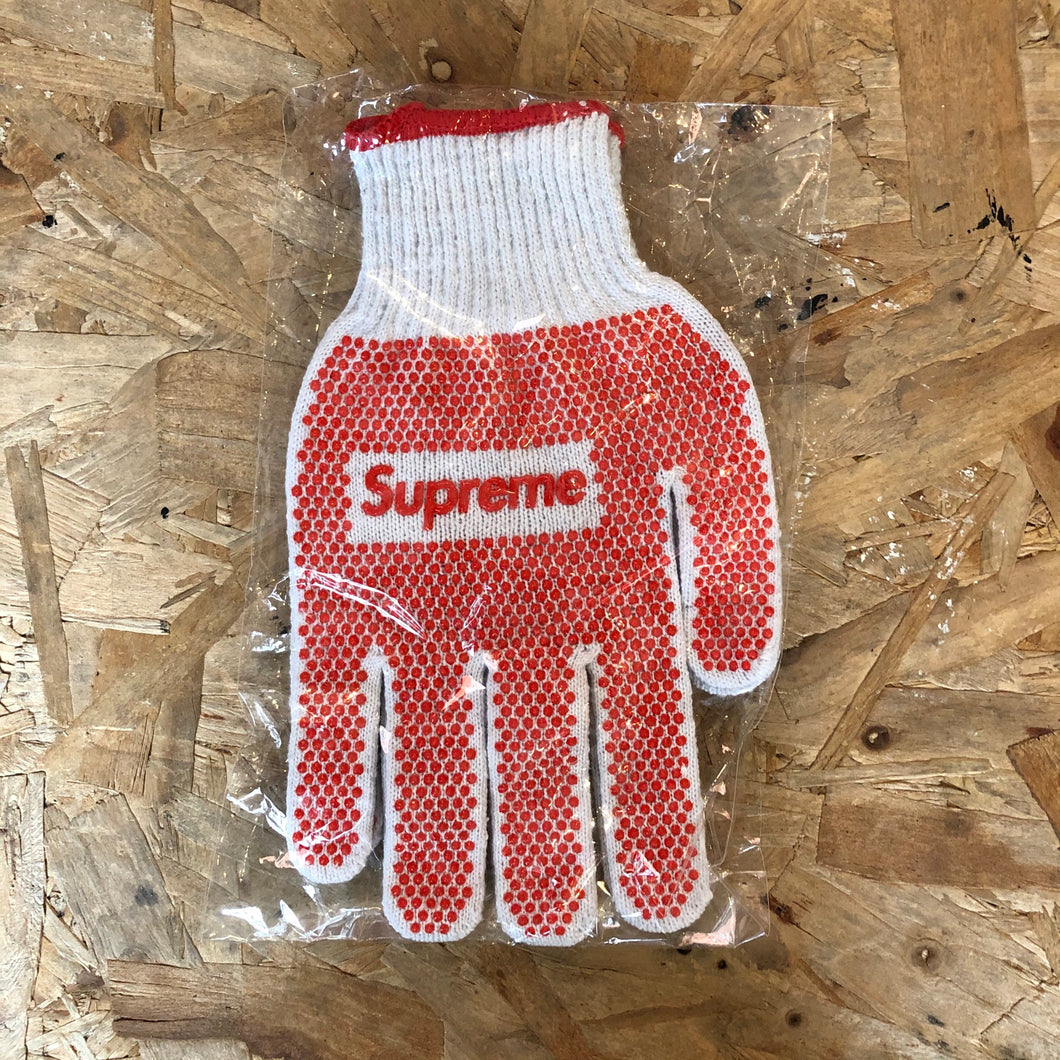 Supreme ‘Grip Work Gloves’ (Online Only)
