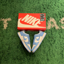 Load image into Gallery viewer, Nike Dunk Low &#39;UNC&#39;
