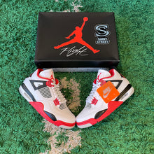 Load image into Gallery viewer, Air Jordan 4 &#39;Fire Red&#39;
