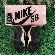 Load image into Gallery viewer, Nike SB Dunk Low &#39;Pink Box&#39; (Online only)
