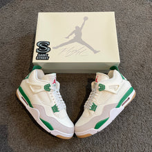 Load image into Gallery viewer, Air Jordan 4 &#39;Pine Green&#39;
