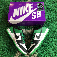 Load image into Gallery viewer, Nike SB Dunk Low &#39;Classic Green&#39;
