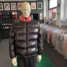 Load image into Gallery viewer, Supreme Reversible Puffer &#39;Black/Red&#39;
