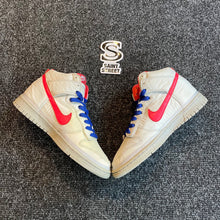 Load image into Gallery viewer, Nike Dunk High White/Red
