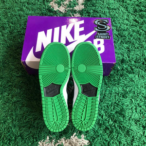Nike SB Dunk Low 'Classic Green'