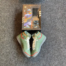 Load image into Gallery viewer, Adidas X Star Wars Top Ten Hi &#39;Boba Fett&#39; (Online only)
