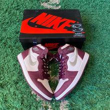 Load image into Gallery viewer, Air Jordan 1 High &#39;Bordeaux&#39;
