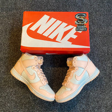 Load image into Gallery viewer, Nike Dunk High &#39;Crimson Tint&#39;
