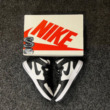 Load image into Gallery viewer, Nike X Stussy AF1 Mid &#39;Black/White&#39;

