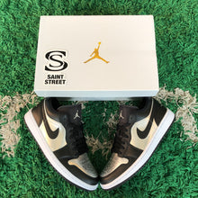 Load image into Gallery viewer, Air Jordan 1 Low &#39;Silver&#39;
