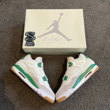 Load image into Gallery viewer, Air Jordan 4 &#39;Pine Green&#39;
