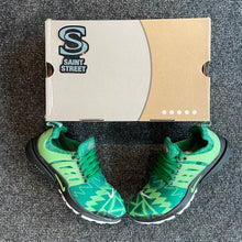 Load image into Gallery viewer, Nike Air Presto &#39;Naija&#39; (Online only)
