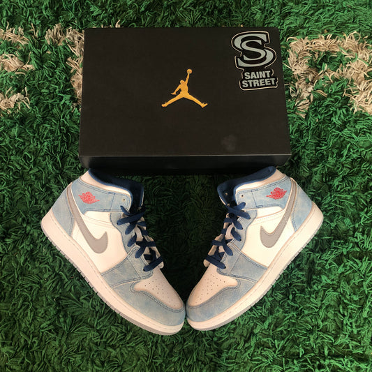 Air Jordan 1 Mid 'Hyper Royal'