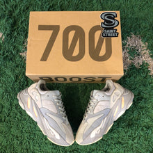 Load image into Gallery viewer, Adidas X Yeezy 700 &#39;Inertia&#39;
