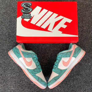 Nike Dunk Low 'Pink Snakeskin'