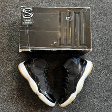 Load image into Gallery viewer, Air Jordan 11 &#39;Space Jam&#39; (2009)

