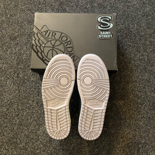 Load image into Gallery viewer, Air Jordan 1 Low SE Craft &#39;Obsidian&#39;
