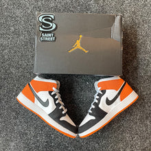 Load image into Gallery viewer, Jordan 1 Mid &#39;Starfish&#39;
