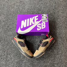 Load image into Gallery viewer, Nike SB Ishod Wair &#39;Light Olive&#39;
