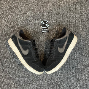 Nike Dunk Low Black/White Suede