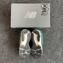 Load image into Gallery viewer, New Balance 2002R &#39;Nightwatch Green&#39;

