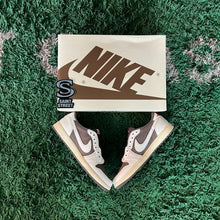 Load image into Gallery viewer, Air Jordan 1 Low X Travis Scott &#39;Reverse Mocha&#39;
