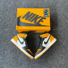 Load image into Gallery viewer, Air Jordan 1 High &#39;Taxi&#39;
