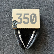 Load image into Gallery viewer, Adidas X Yeezy Boost 350 V2 &#39;Oreo&#39;
