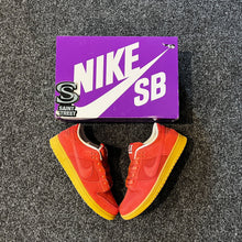 Load image into Gallery viewer, Nike SB Dunk Low &#39;Adobe&#39;
