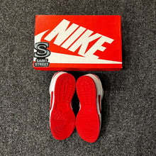 Load image into Gallery viewer, Nike Dunk Low &#39;Championship&#39;
