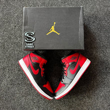 Load image into Gallery viewer, Air Jordan 1 Mid &#39;Bred&#39;
