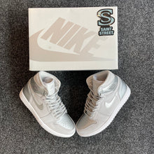 Load image into Gallery viewer, Air Jordan 1 High &#39;Metallic Silver&#39;
