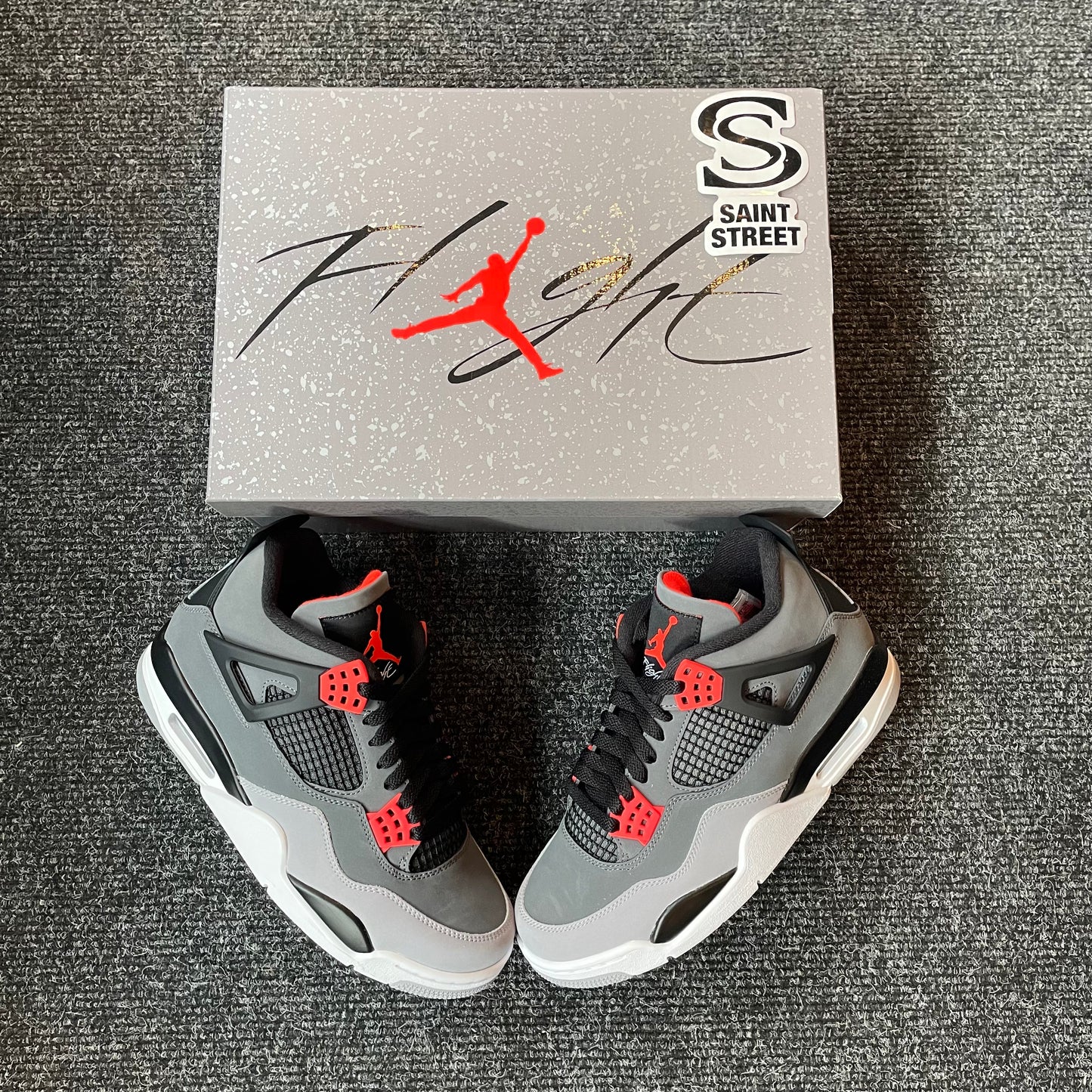 Air Jordan 4 'Infared'