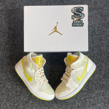 Load image into Gallery viewer, Air Jordan 1 Mid SE &#39;Voltage&#39; (Online only)
