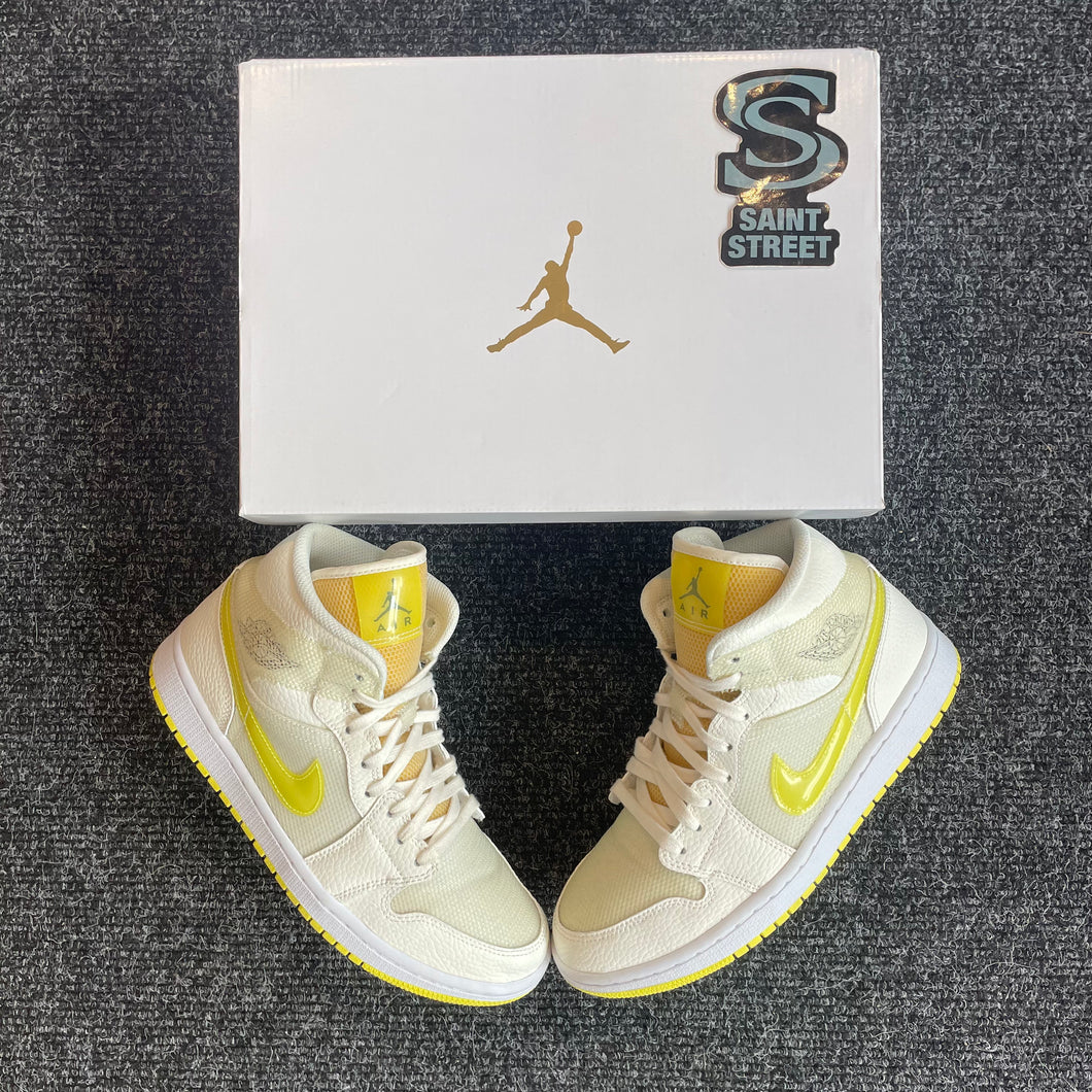 Air Jordan 1 Mid SE 'Voltage' (Online only)