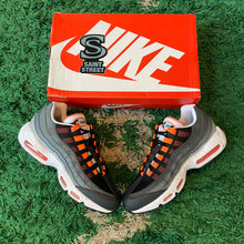 Load image into Gallery viewer, Nike Air Max 95 &#39;Turf Orange&#39;
